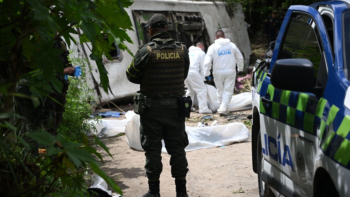 V Kolumbii havaroval autobus se školáky. Víc než deset mrtvých